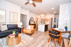 Crest-at-Illinois 06